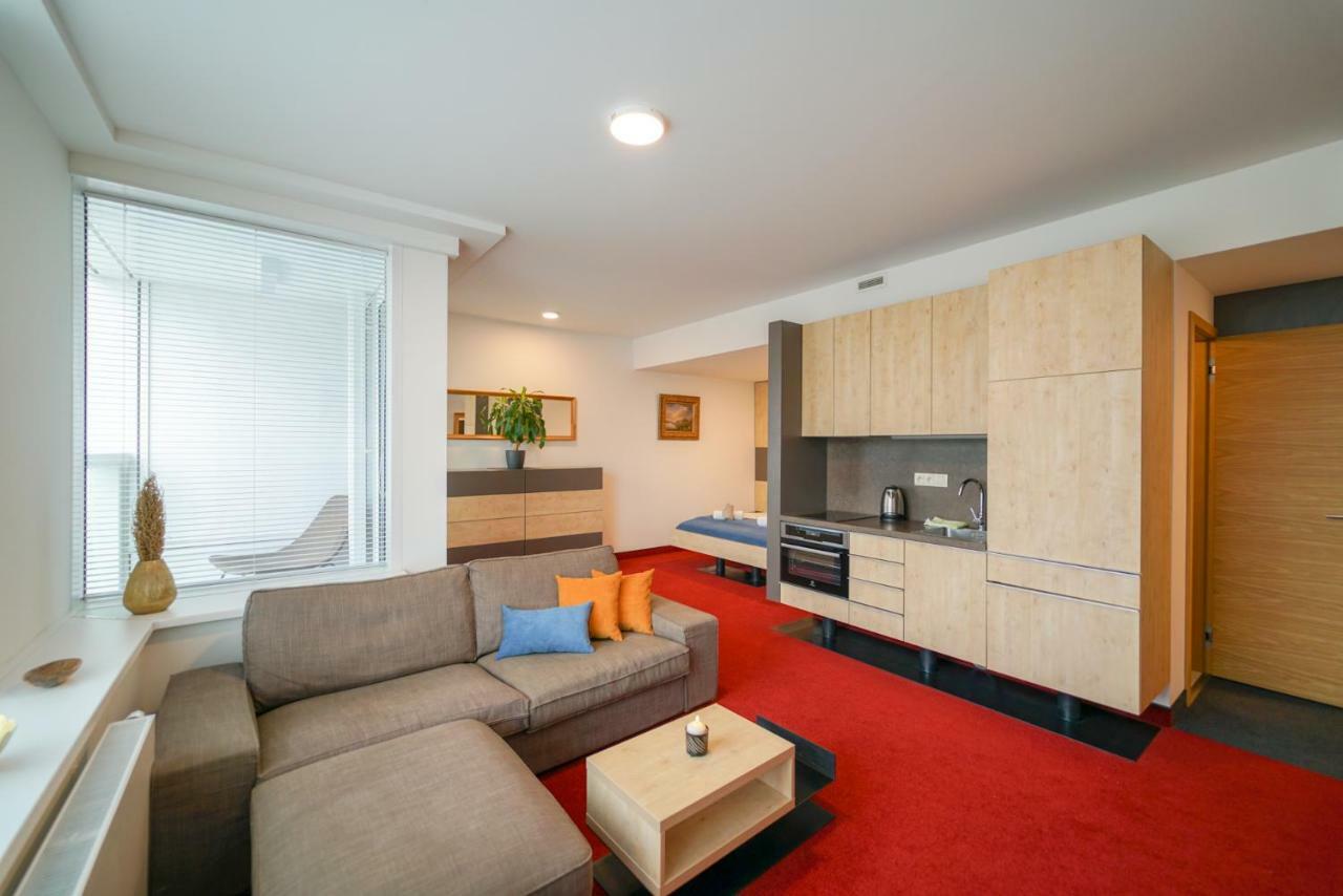 ברטיסלאבה Zora Exclusive Apartment מראה חיצוני תמונה